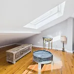 Charming 2br Townhouse In Mouraria | By Airnest *