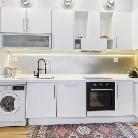 Charming 2br Townhouse In Mouraria | By Airnest Hébergement de vacances Lisboa