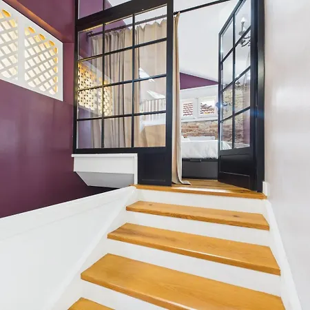 別荘 Charming 2br Townhouse In Mouraria | By Airnest リスボン