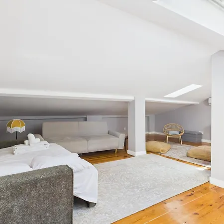 別荘 Charming 2br Townhouse In Mouraria | By Airnest リスボン