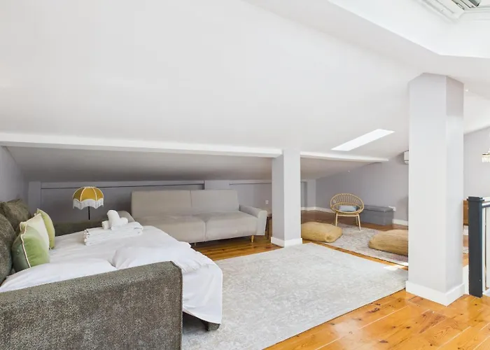 Σπίτι διακοπών Charming 2br Townhouse In Mouraria | By Airnest Lisboa